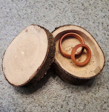 Load image into Gallery viewer, Rustic Wooden Ring Box