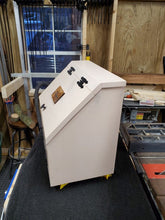 Load image into Gallery viewer, Bread Box