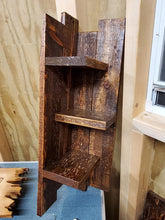Load image into Gallery viewer, Pallet Corner shelf
